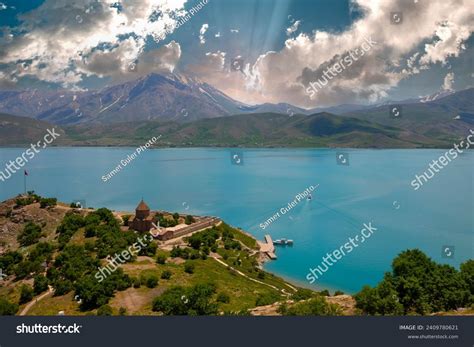 Akdamar Island Van Lake Armenian Cathedral Stock Photo 2409780621 | Shutterstock