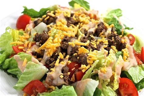 Skinny Cheeseburger Salad with Weight Watchers Points | Skinny Kitchen