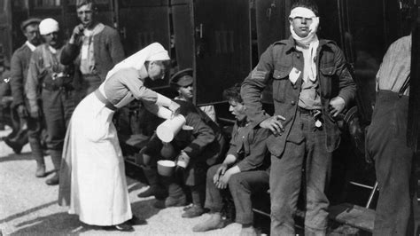 What did women do on the front line in World War One? - BBC Bitesize