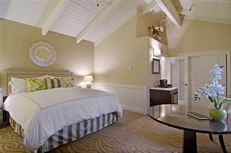 Luxury Accommodations Carmel, CA | Carriage House Inn | Hotel Suites