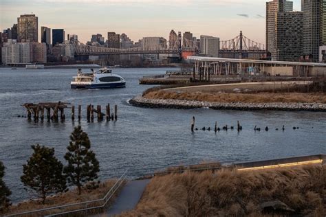 20 Places In Queens To Take In Stunning NYC Views | NYC Photo Journeys