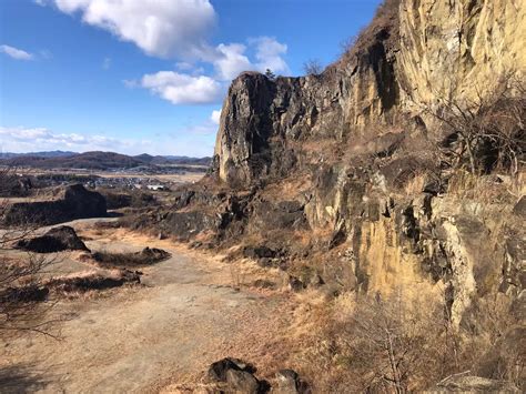 連日で採石場跡地へ-荒々しい岩肌が魅力の岩船山 / mochaさんの三毳山の活動日記 | YAMAP / ヤマップ