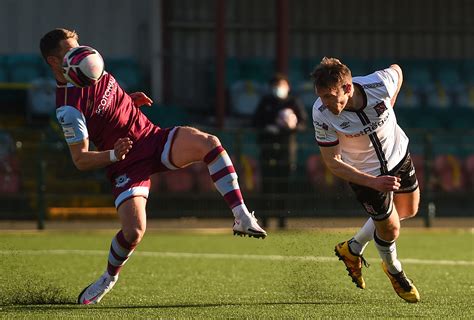 DUNDALK UP AND RUNNING - Dundalk Football Club