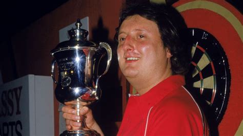 Eric Bristow dies aged 60 following heart attack | Darts News | Sky Sports