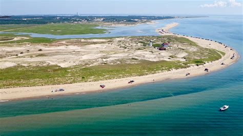 Two New England Beaches Ranked the Best in the Country