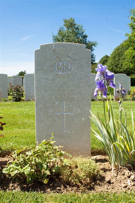 Bayeux War Cemetery - World War Two Cemeteries - A photographic guide ...