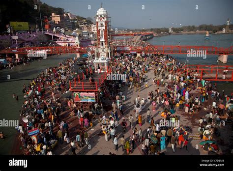 Holy ghat of Har Ki Pauri in Haridwar during Kumbh Mela in 2010 ...