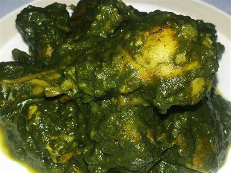 Hariyali Murg | Green Chicken in Mint & Coriander Paste Recipe