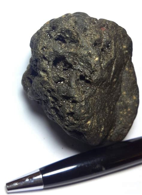 Meteorite black diamond carbonado | Raw gemstones rocks, Black diamond ...