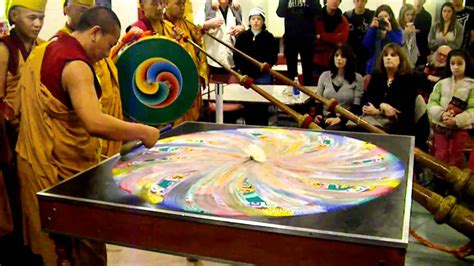 Tibetan Monks Sand Mandala: Closing Ceremony 7 - YouTube