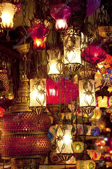 Turkish lamps at Grand Bazaar in Istanbul, Turkey — Stock Photo © a ...