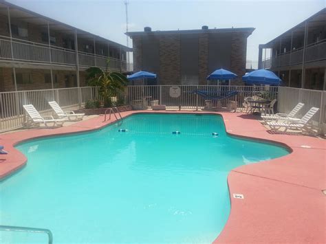 Studio 6 Extended Stay Hotel Del Rio, TX - See Discounts