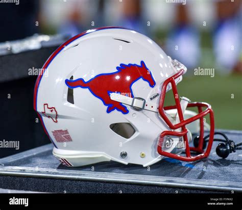 Smu football helmet hi-res stock photography and images - Alamy