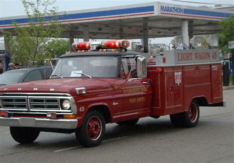 Old Ford fire truck | Fire trucks, Fire engine, Fire apparatus