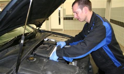 What happens in a Lexus service? - Lexus UK Magazine