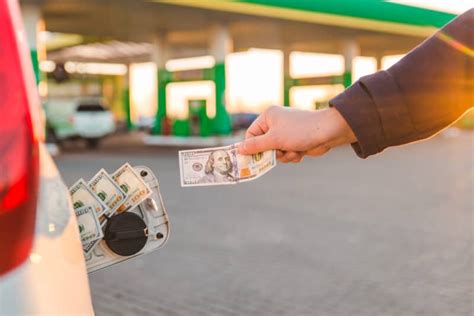 15 Best Gas Rewards Programs: Earn Fuel Discounts & Savings