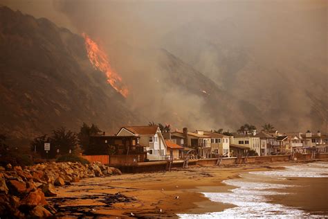 Dramatic photos show devastation from wildfires in Southern California - LA Times