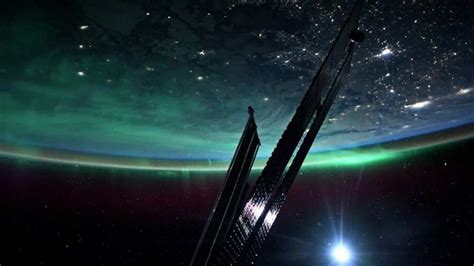 NASA astronaut captures stunning view of aurora borealis from ISS, see pic | Trending ...