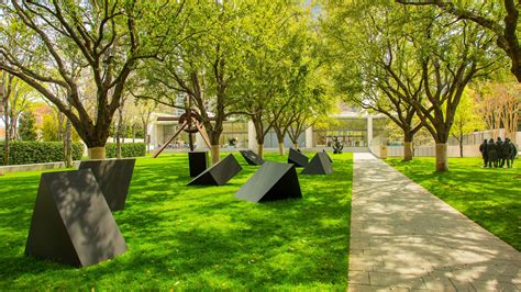 Nasher Sculpture Center, Dallas Vacation Rentals: house rentals & more ...