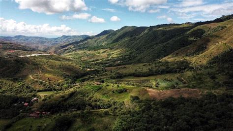 Cordillera Occidental. Restrepo, Valle. (DJI Mavic Pro) : r/Colombia