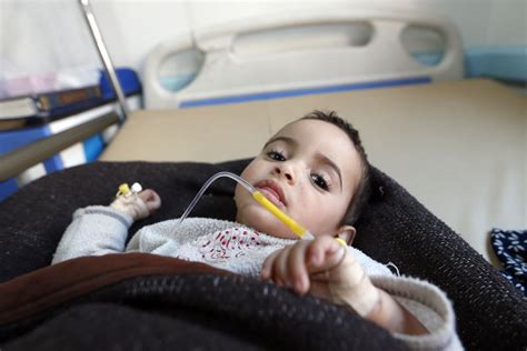 The war in Yemen has led to the worst cholera outbreak in the world - Vox