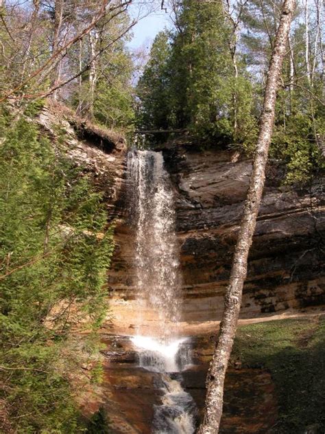 Munising Falls