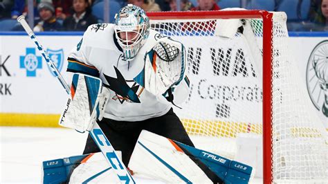 Golden Knights acquire goalie Adin Hill in trade with Sharks