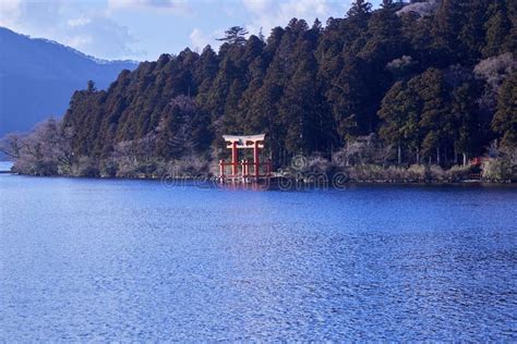 Mount Fuji with Lake Ashi from Hakone Stock Photo - Image of japanese, winter: 137987968