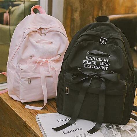 Pin em Teen Girls School backpacks