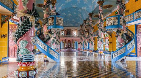 Cao Dai Temple in Tay Ninh - Amazing place to worship