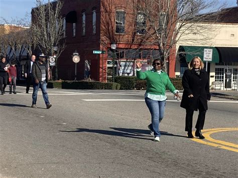 Chipley community celebrates Martin Luther King Day with parade | Washington County News