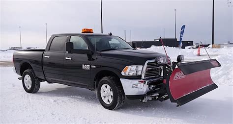 Snow Plowing 101 with the 2015 Ram HD 2500 [Video] - The Fast Lane Truck