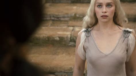 1x01 "Winter Is Coming" - Daenerys Targaryen Image (25689699) - Fanpop