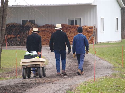 middlefield, Ohio | Amish culture, Amish country, Middlefield