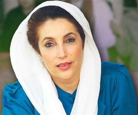 Benazir Bhutto Biography - Childhood, Life Achievements & Timeline