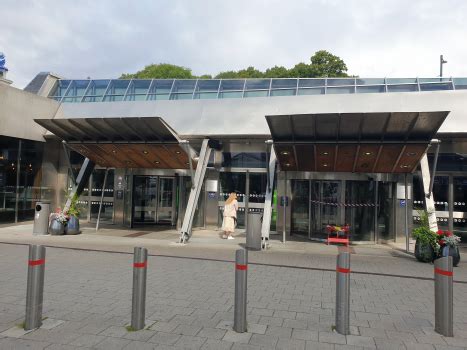 Nationaltheatret Station (Oslo, 1980) | Structurae