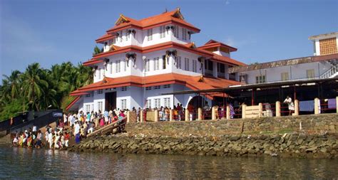 Travel Agency, Best of Homestay, Temple & Theyyam Tour Packages