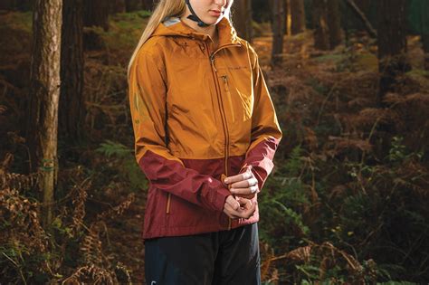 Endura Womens Singletrack jacket review - MBR