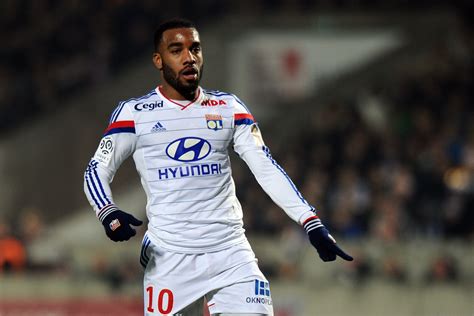 Lacazette keeps Lyon in French L1 title race - The Washington Post