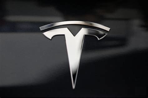 US auto regulator probing Tesla 'Autopilot' crash