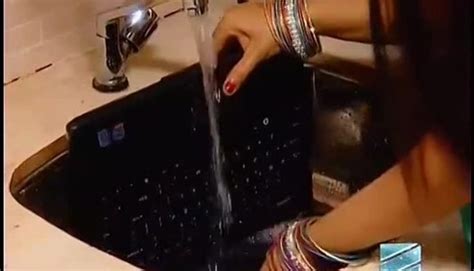 Gopi Bahu Washing Laptop : Bahu Gopi Inventions | indiaglitz