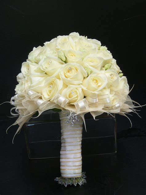 The Beautiful White Wedding Flowers Photos