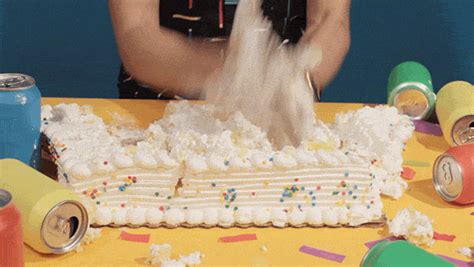 Birthday Cake GIFs - Find & Share on GIPHY