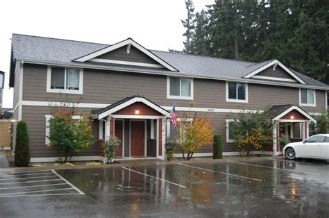 Spacious Townhome in Puyallup, WA | Seattle homes, Puyallup, Townhouse