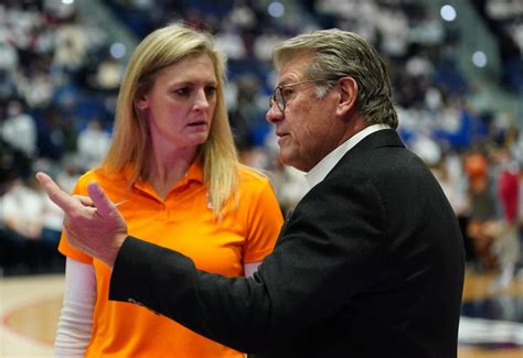 Why Kellie Harper said it's important to honor Pat Summitt, continue Lady Vols-UConn series