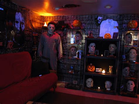 Horror Man cave #movieroomdecor | Horror room, Movie room decor, Horror house