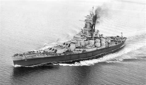 A great pic of a great ship. This is battleship ALABAMA (BB-60 ...