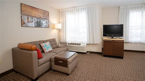 Pet-friendly Hotels in Rochester, MN | TownePlace Suites Rochester