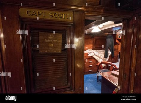 Ship captain cabin hi-res stock photography and images - Alamy