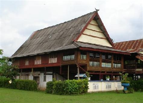 Filosofi Rumah Adat Sulawesi Selatan | rumah cantik menawan